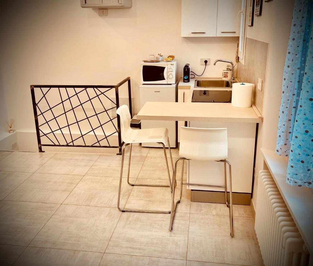 Whitehouse Apartment Bologna Bagian luar foto
