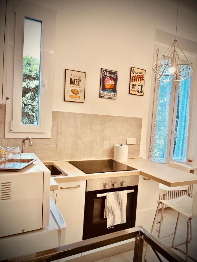 Whitehouse Apartment Bologna Bagian luar foto