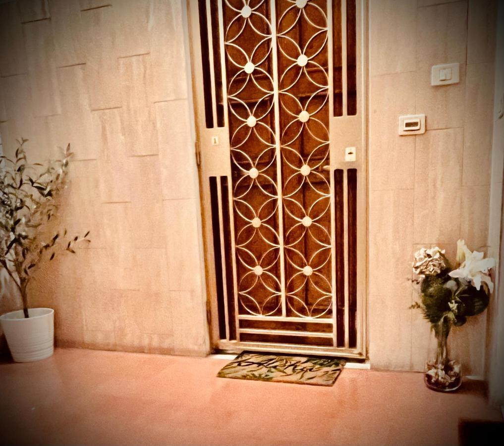 Whitehouse Apartment Bologna Bagian luar foto
